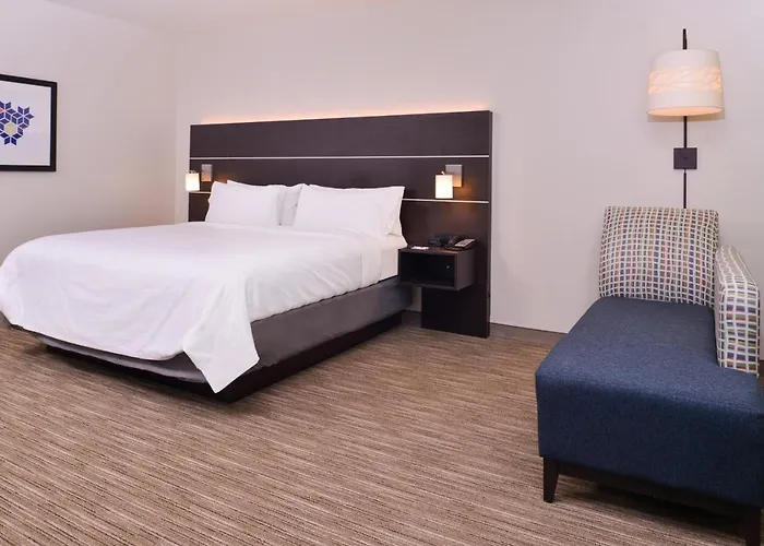Hotel Express & - Mall Of America - Msp Airport By Ihg