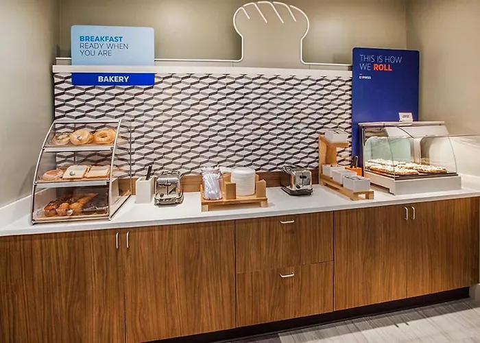 Express & - Mall Of America - Msp Airport By Ihg Hotel Bloomington